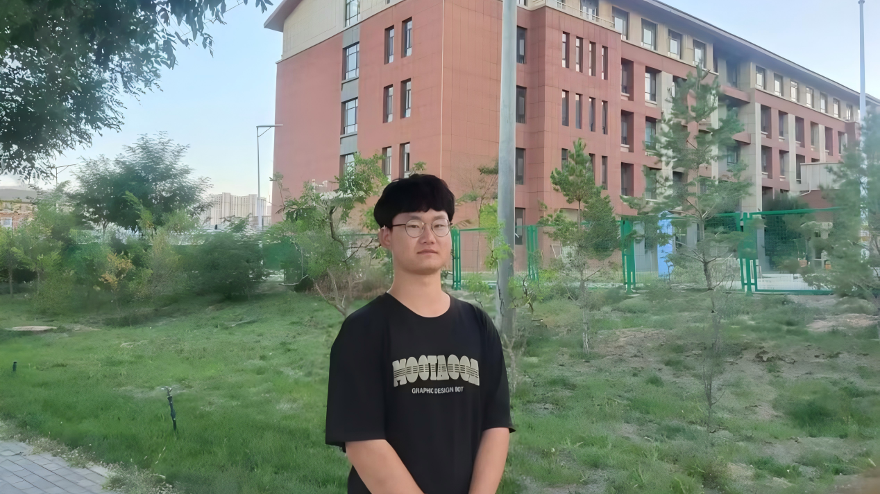 王华：