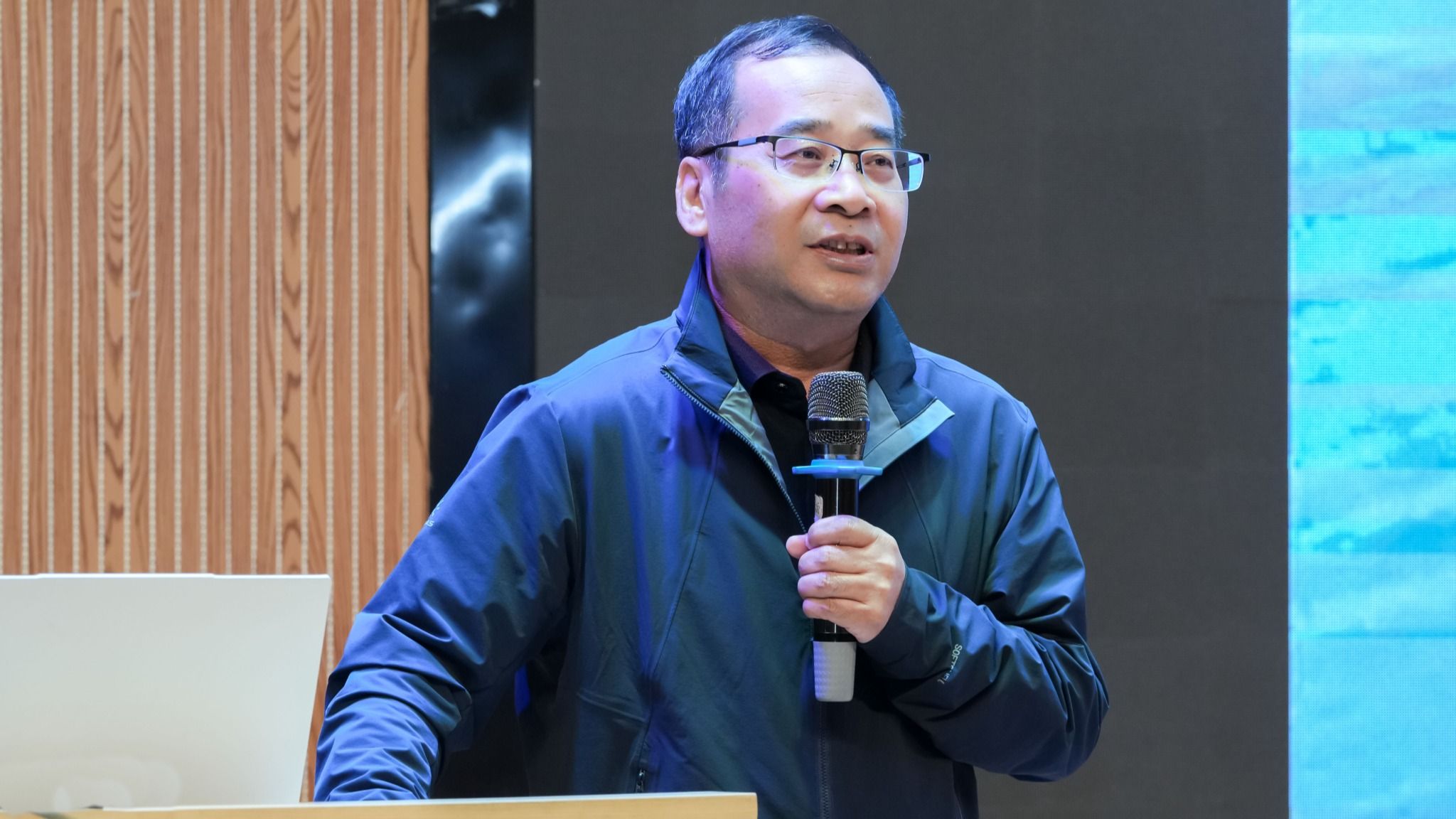 构建数字孪生，赋能智慧未来 徐茂林教授开讲实景三维中国建设