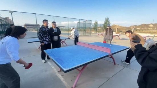 挥拍逐梦，赛出风采！